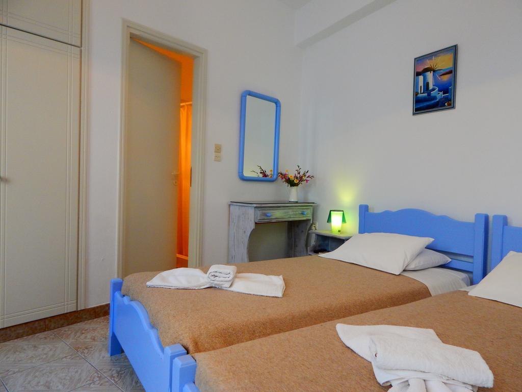 Evgenia Rooms And Apartments Folegandros Town Bilik gambar