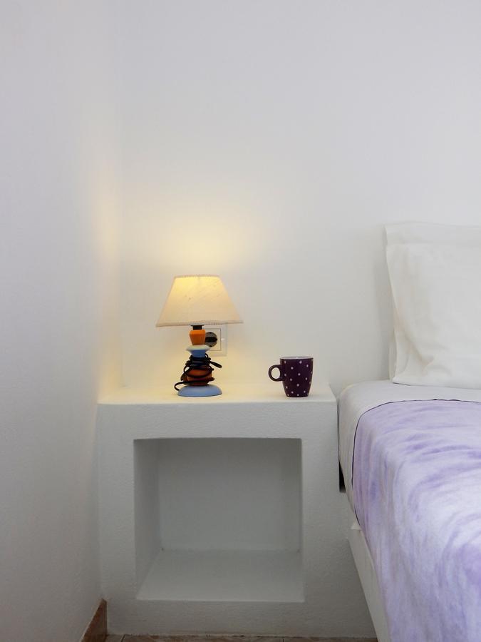Evgenia Rooms And Apartments Folegandros Town Luaran gambar