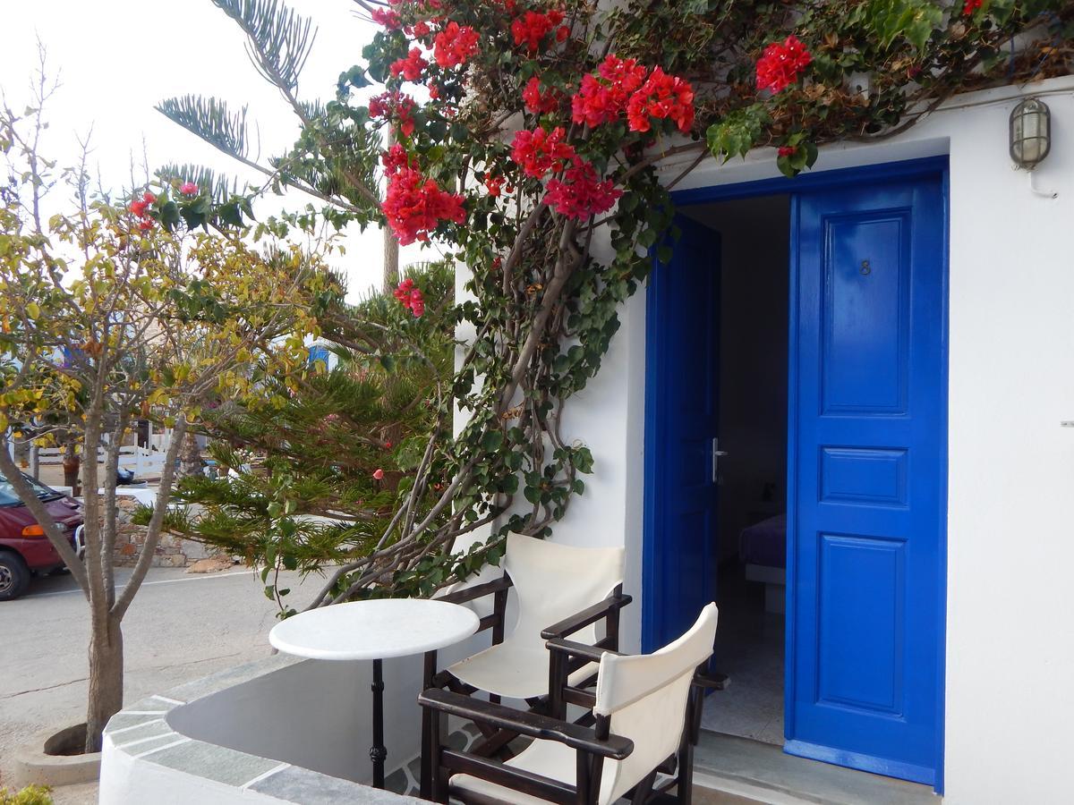 Evgenia Rooms And Apartments Folegandros Town Luaran gambar