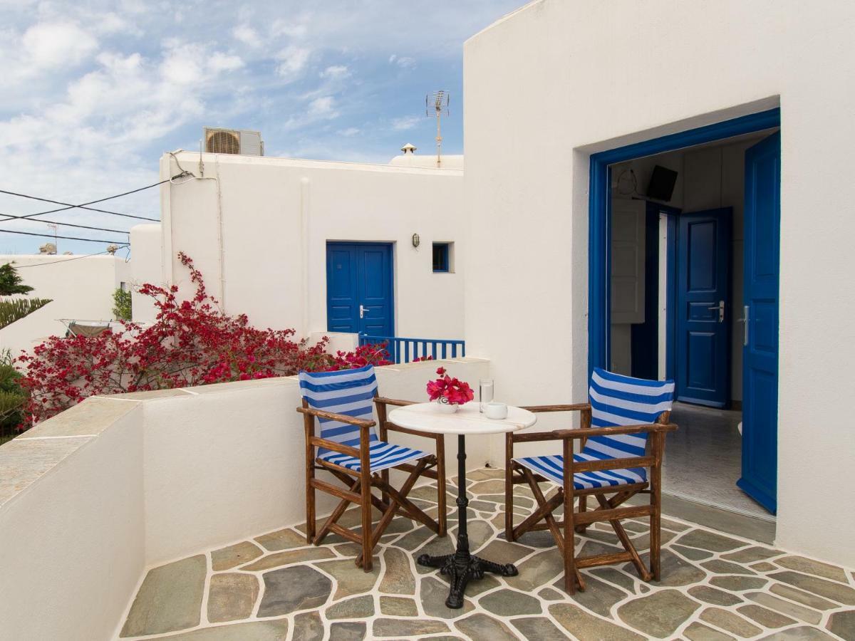 Evgenia Rooms And Apartments Folegandros Town Luaran gambar